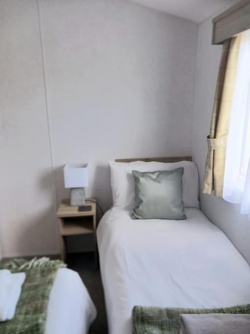Sea Breeze, Modern, Cosy Holiday Home Haverigg Ngoại thất bức ảnh