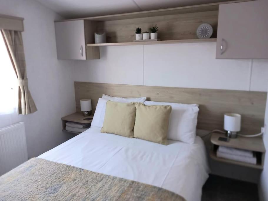 Sea Breeze, Modern, Cosy Holiday Home Haverigg Ngoại thất bức ảnh